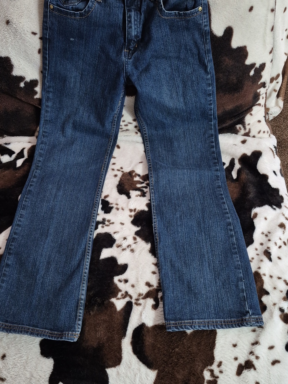 Lawman Dark Wash Women’s Jeans with Pink-Accent Plaid Shirt - Picture 3 of 11
